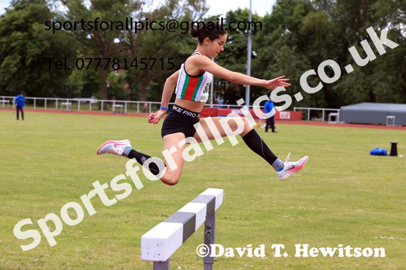 Senior and Under-20s Womens 2000 metres steeplechase, 2024 Northern Senior and Under-20s Track and Field Champs, Middlesbrough.  Photo: David T. Hewitson/Sports for All Pics